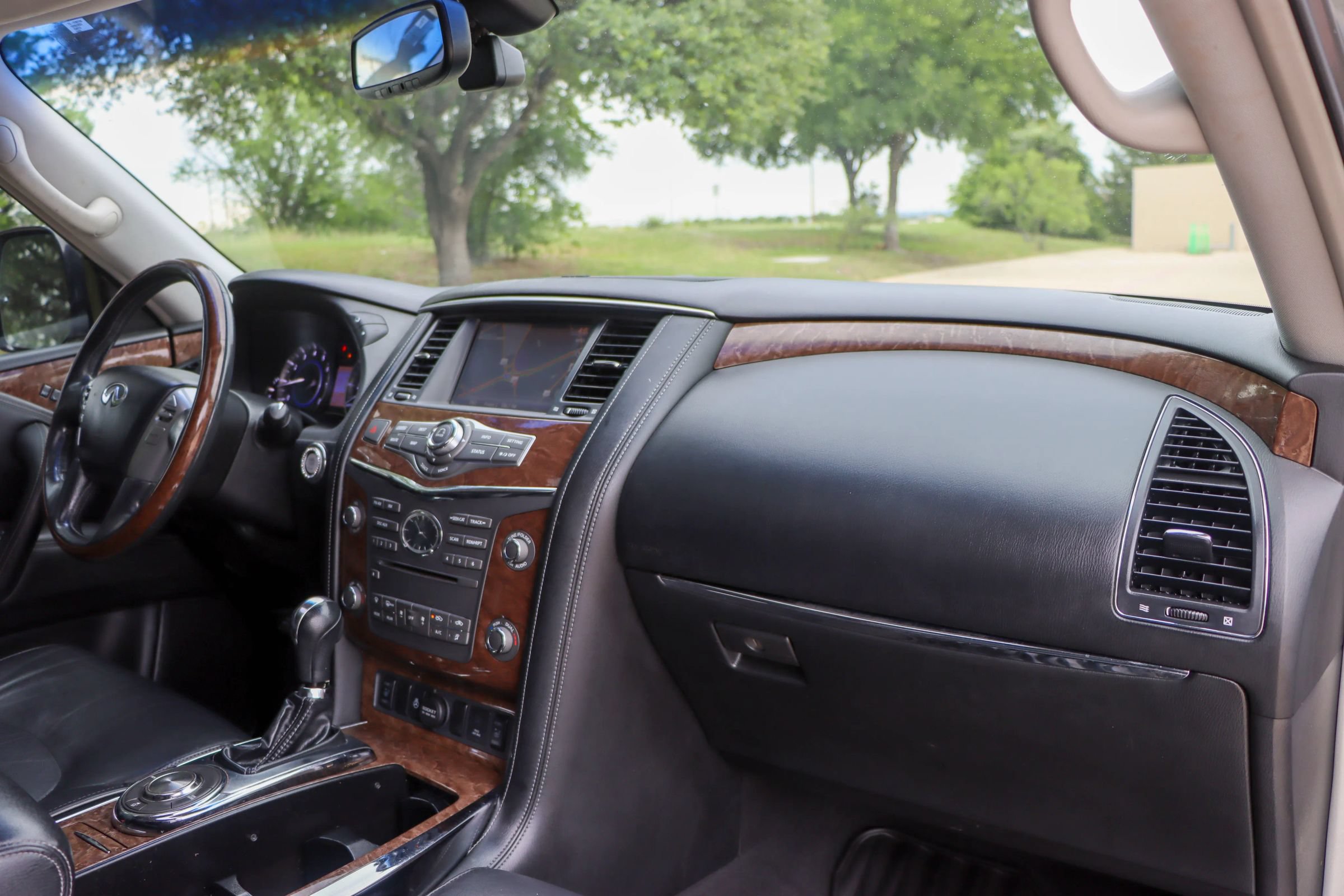 Used 2016 INFINITI QX80 2WD image 27