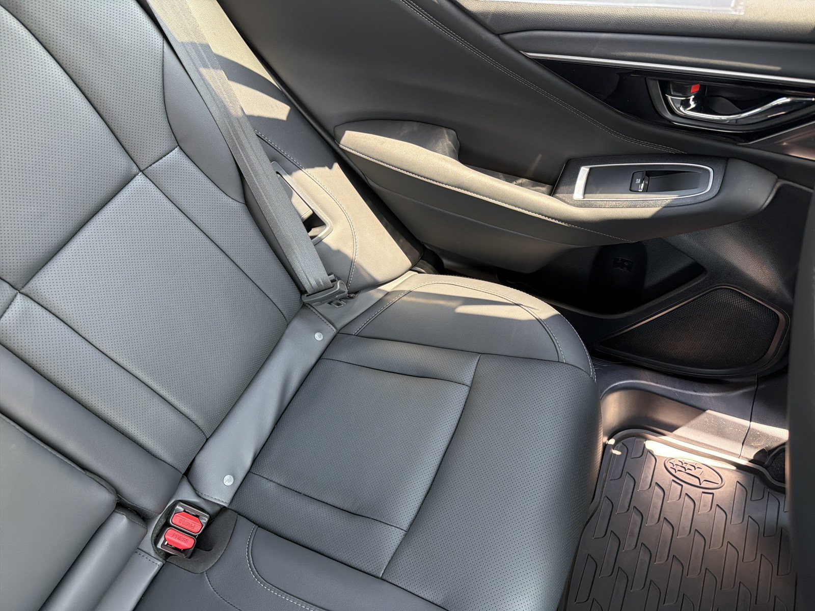 Certified 2025 Subaru Outback Touring AWD/4WD image 14