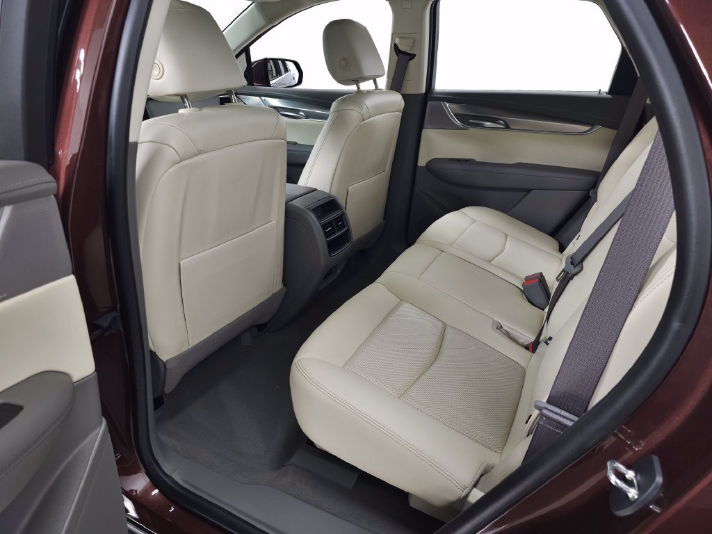 Certified 2023 Cadillac XT5 Premium Luxury AWD/4WD image 31