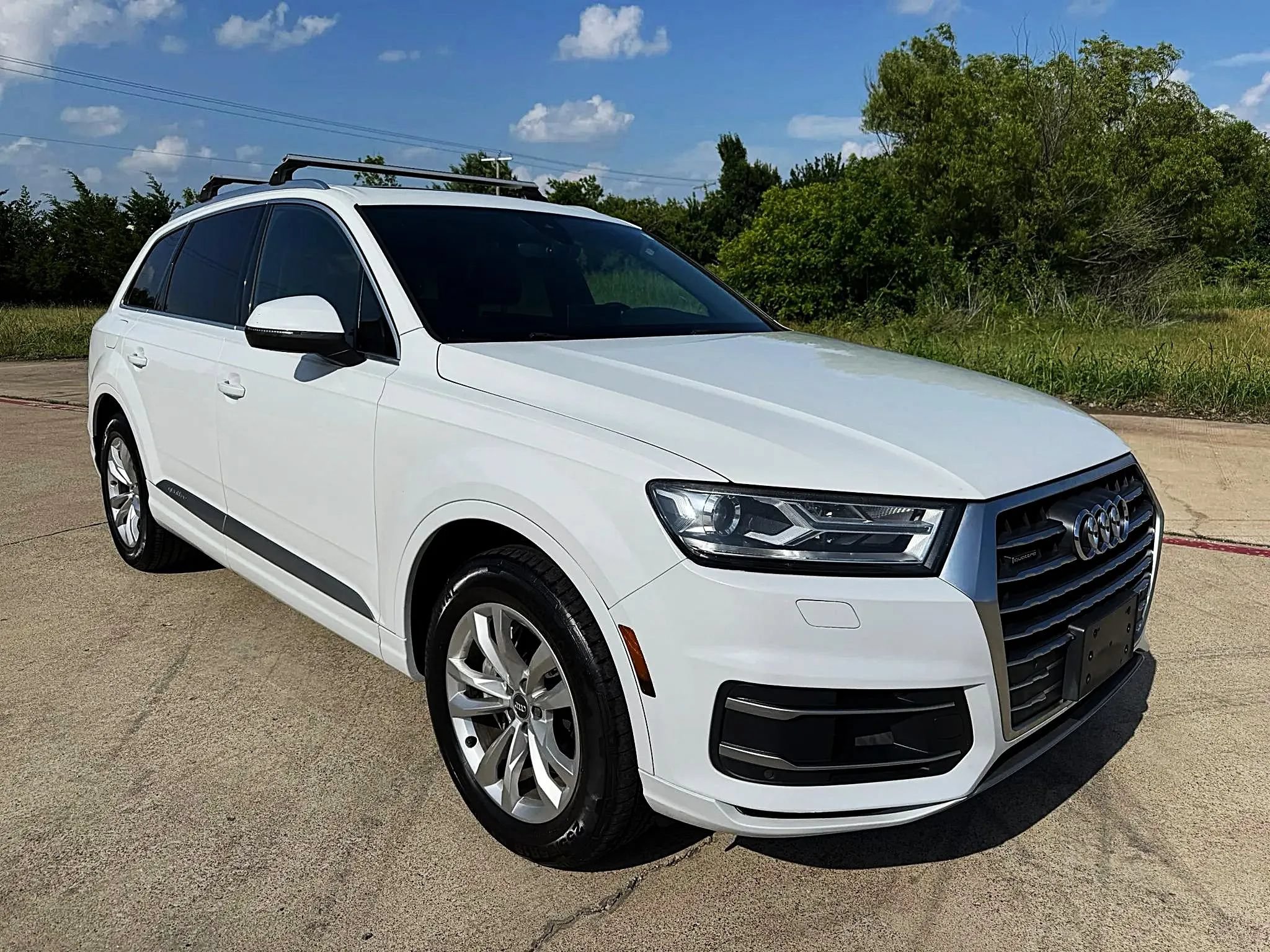 Used 2017 Audi Q7 3.0T Premium AWD/4WD image 2