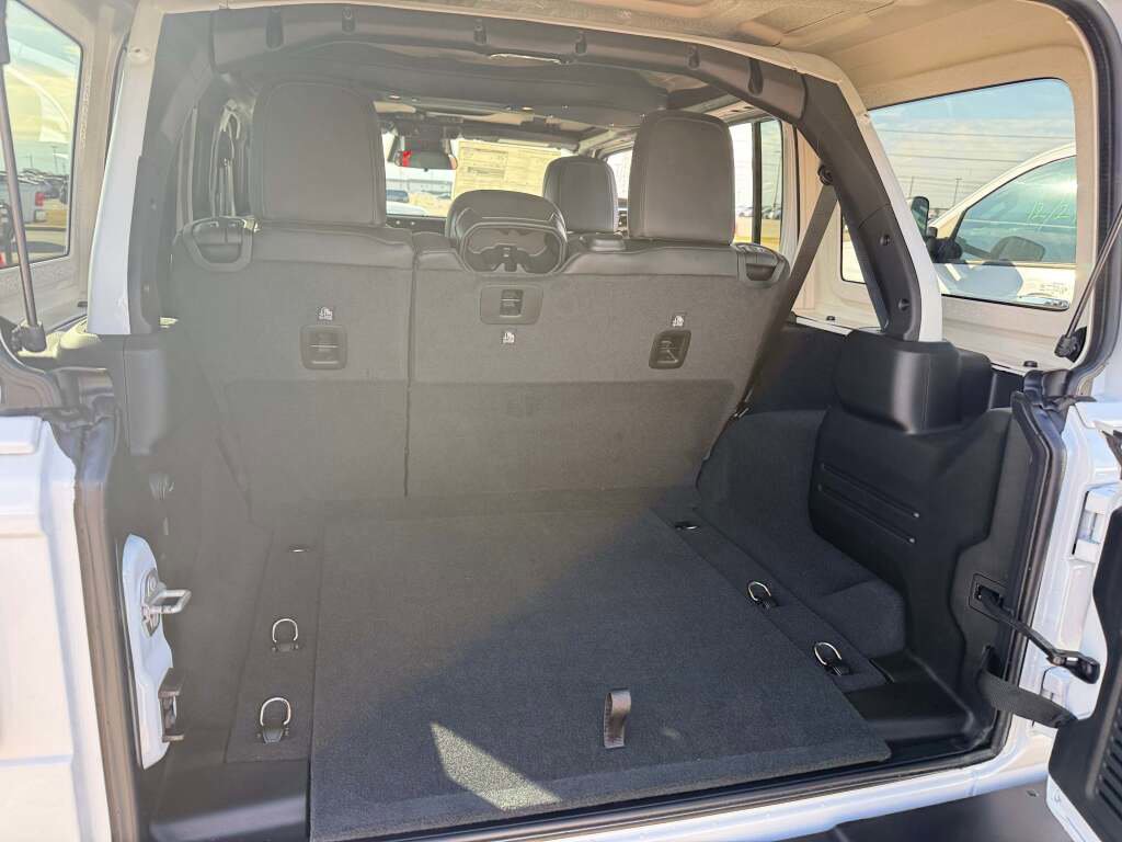 New 2026 Jeep Wrangler Unlimited Rubicon image 26