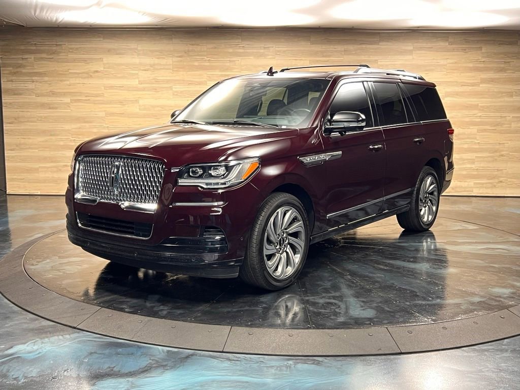 Used 2023 Lincoln Navigator Reserve AWD/4WD image 8
