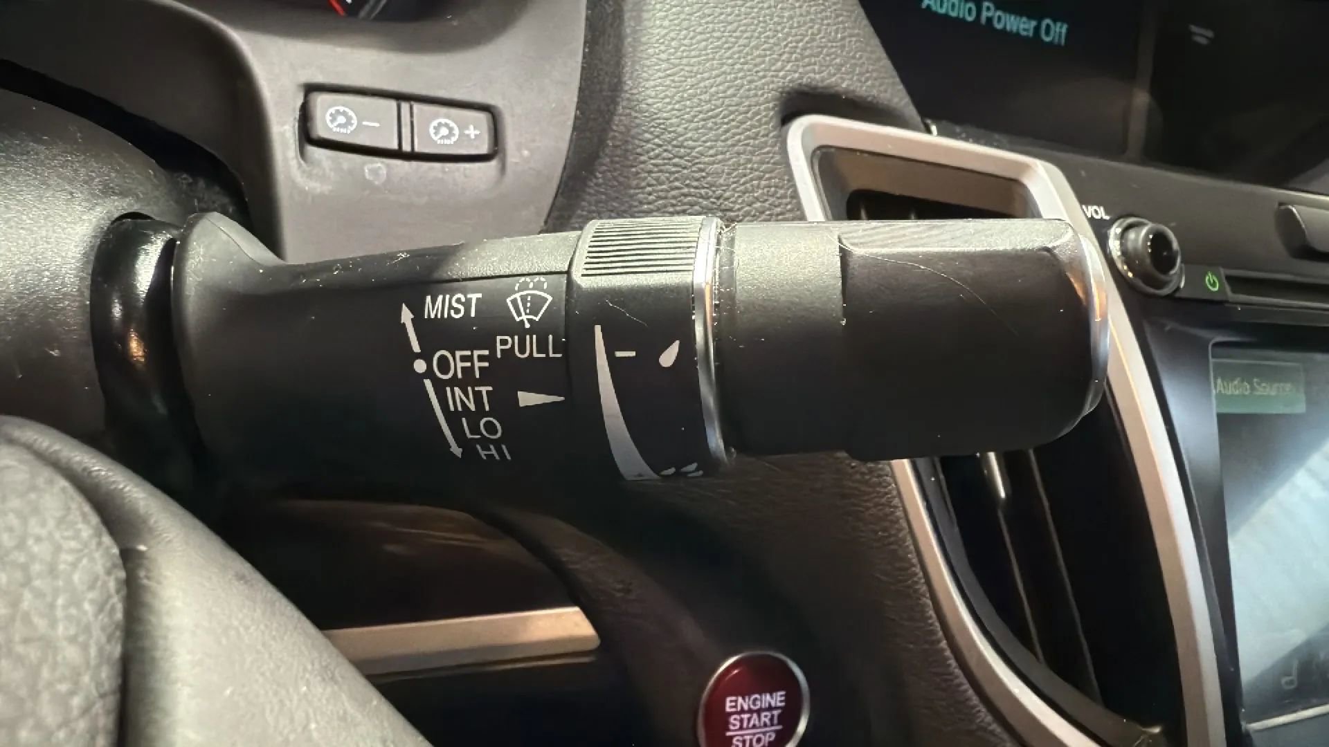 Used 2017 Acura TLX FWD image 13