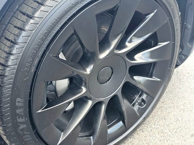 Used 2021 Tesla Model Y Long Range AWD/4WD image 7