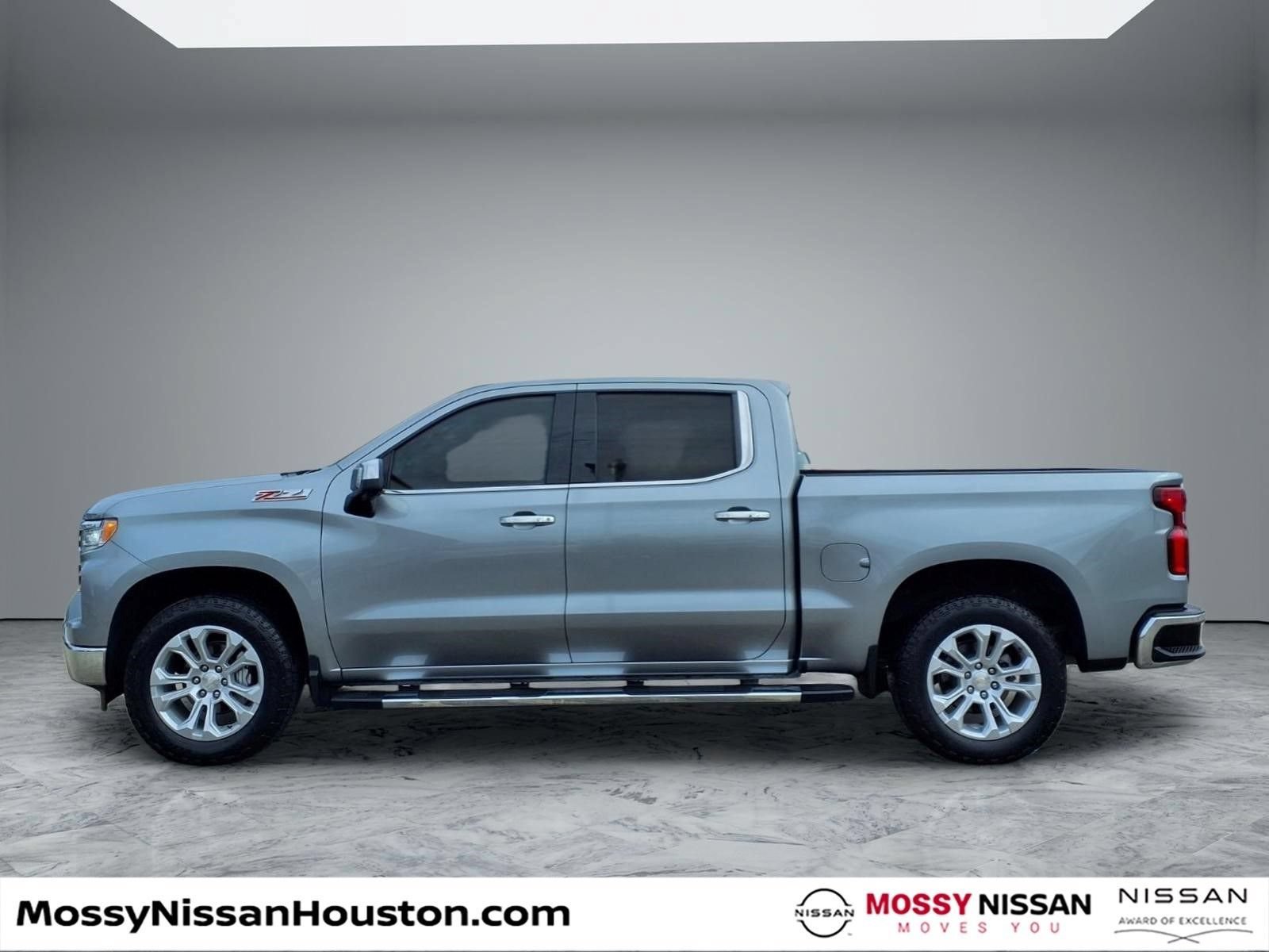 Used 2023 Chevrolet Silverado 1500 LTZ AWD/4WD image 5