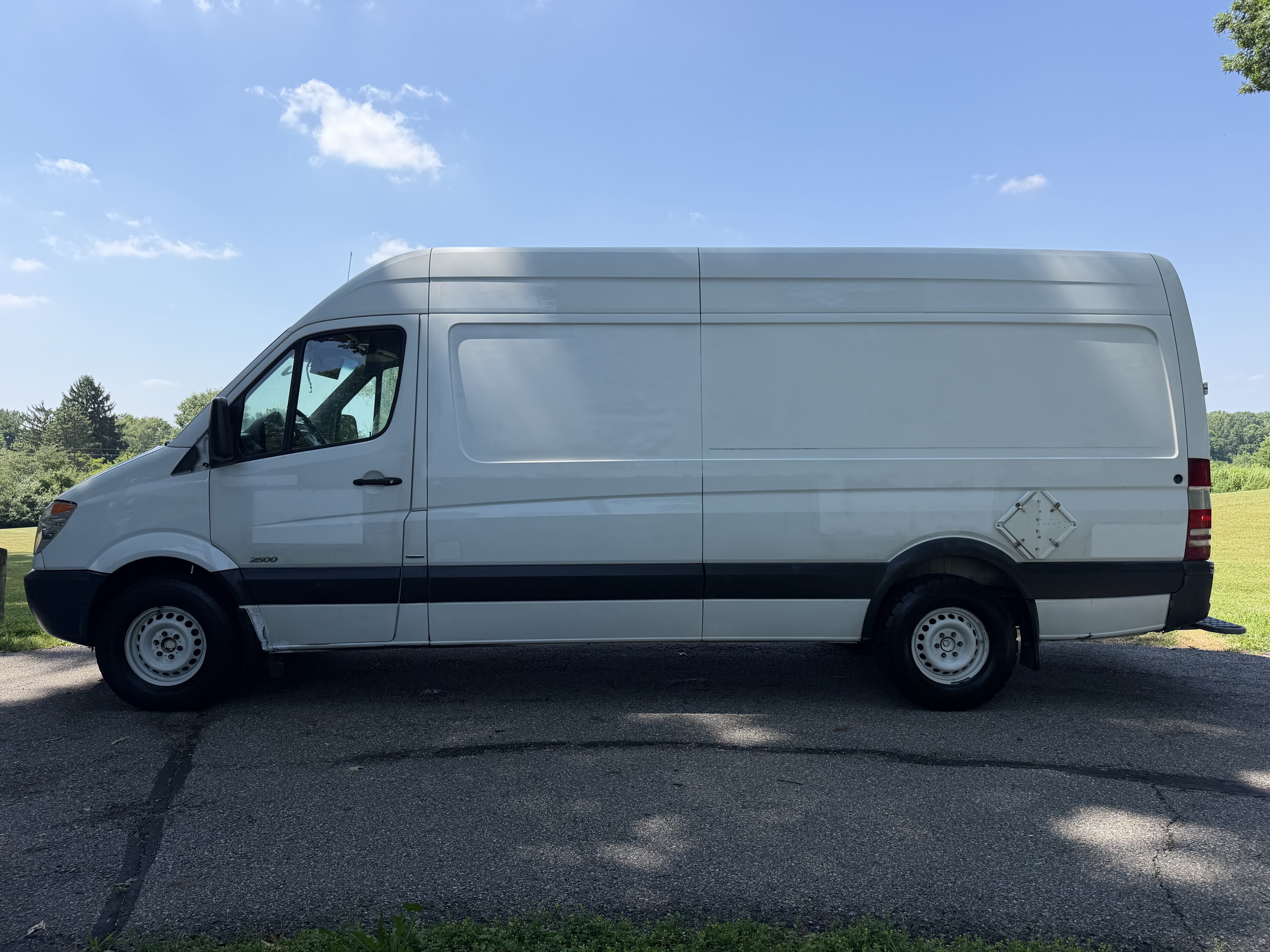 Used 2011 Mercedes-Benz Sprinter 2500 image 5