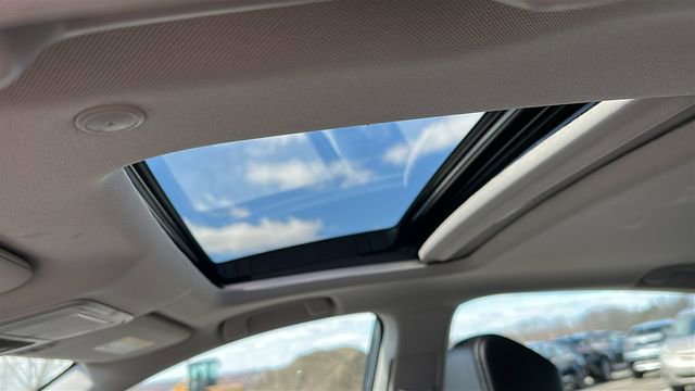 Used 2023 Honda Accord EX-L image 10