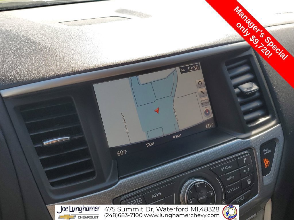 Used 2018 Nissan Pathfinder SL w/ Midnight Edition Package AWD/4WD image 15