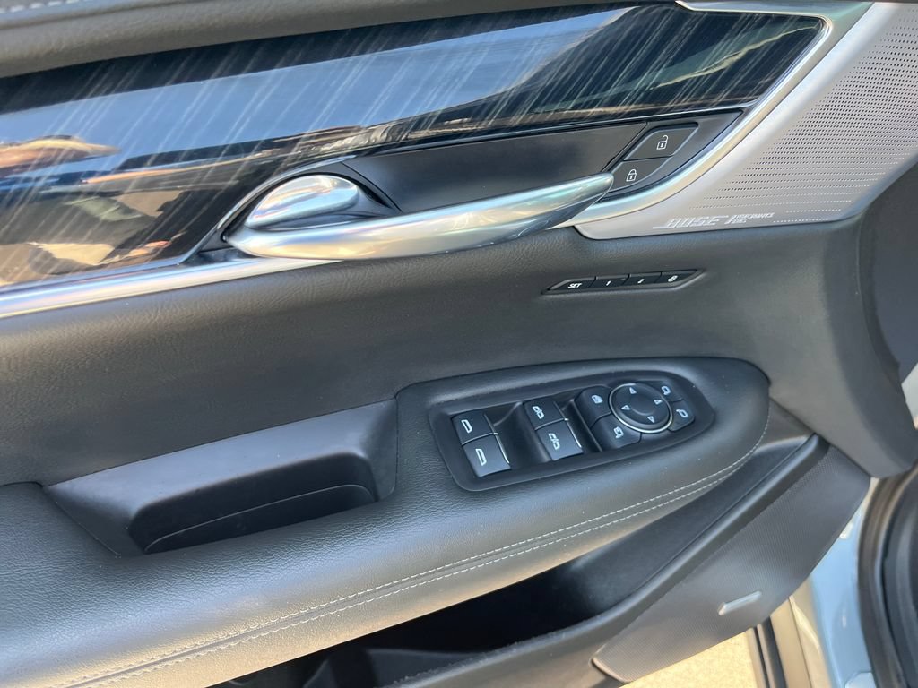 Used 2024 Cadillac XT6 Premium Luxury FWD image 11