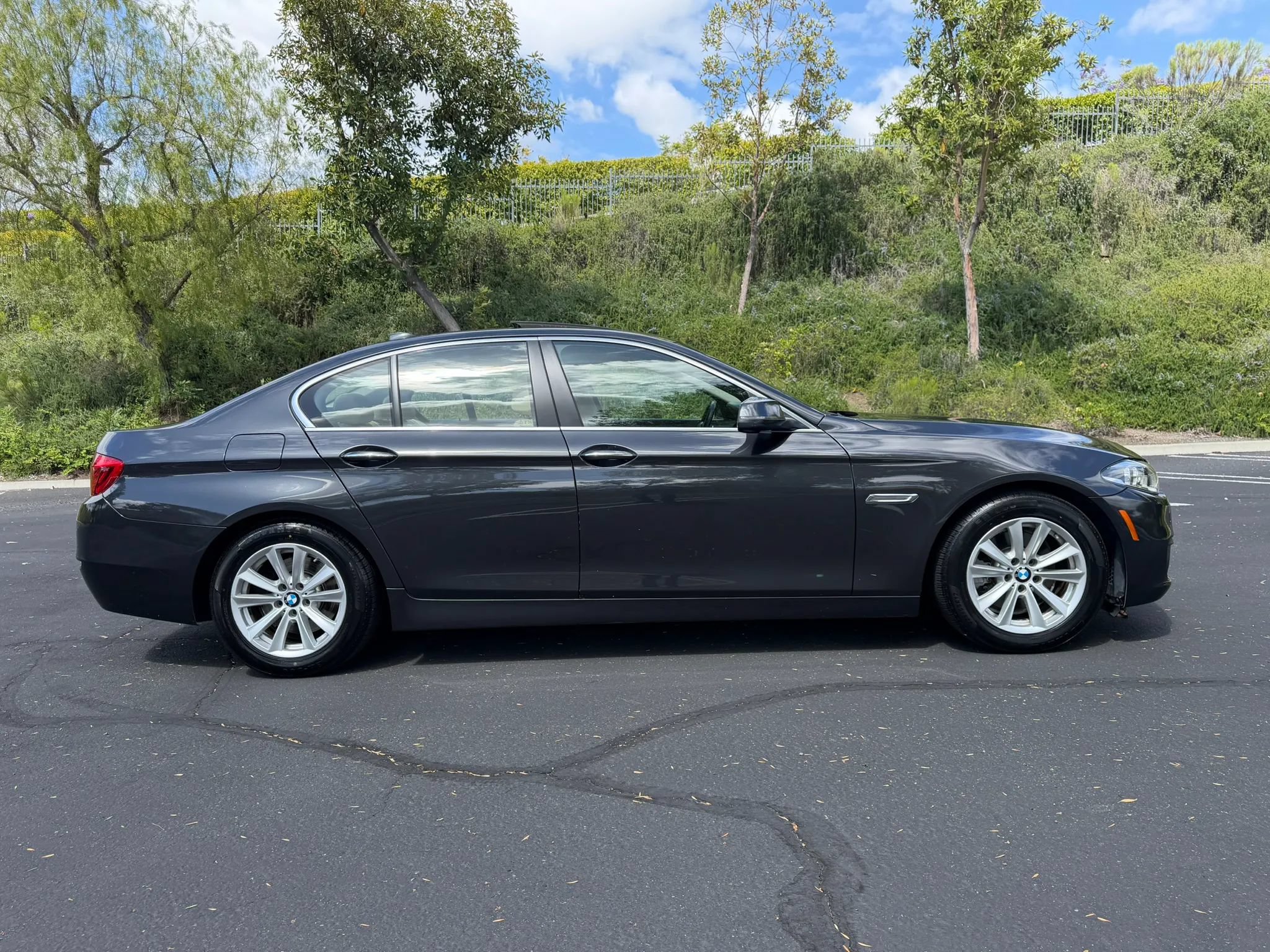 Used 2016 BMW 528i Sedan RWD image 6