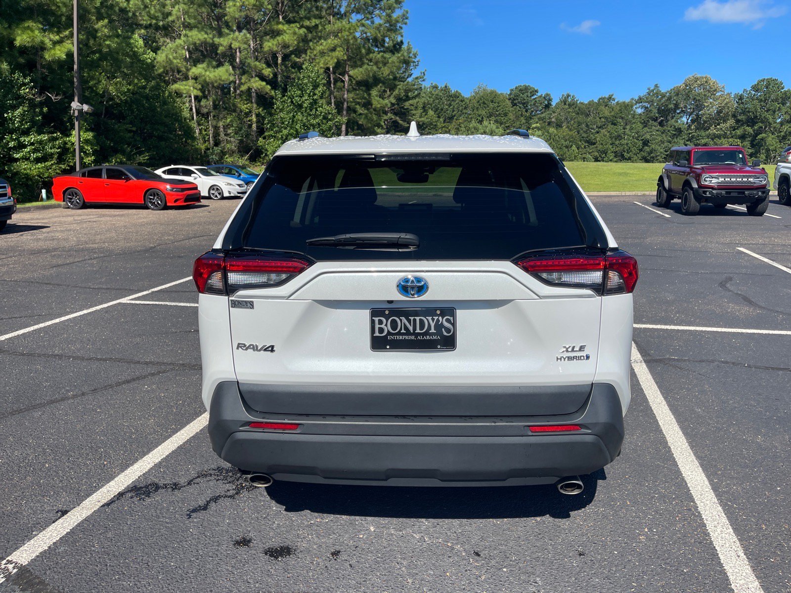 Used 2024 Toyota RAV4 XLE Premium w/ Weather Package AWD/4WD image 15