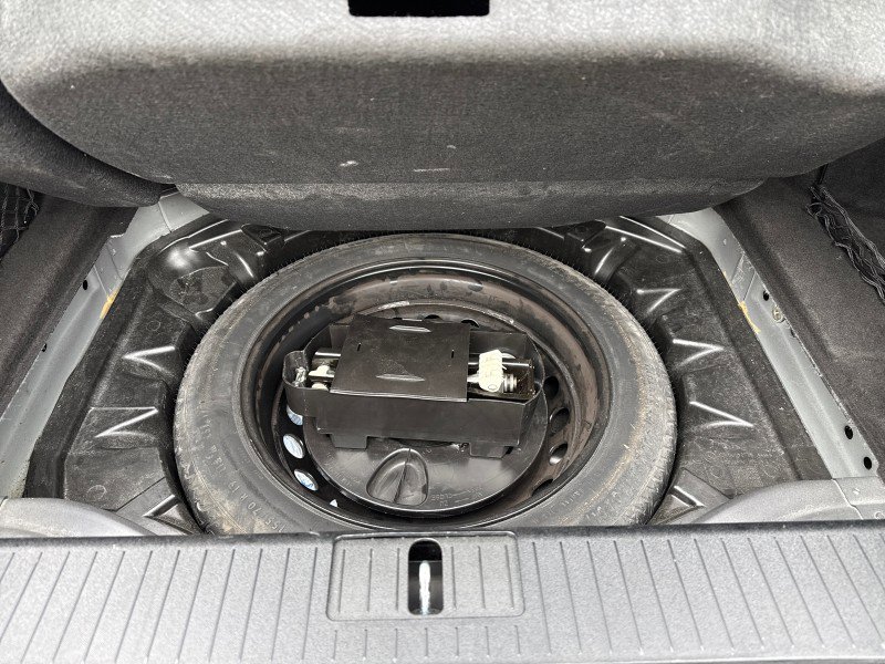 Used 2010 Mercedes-Benz CL 550 4MATIC image 38