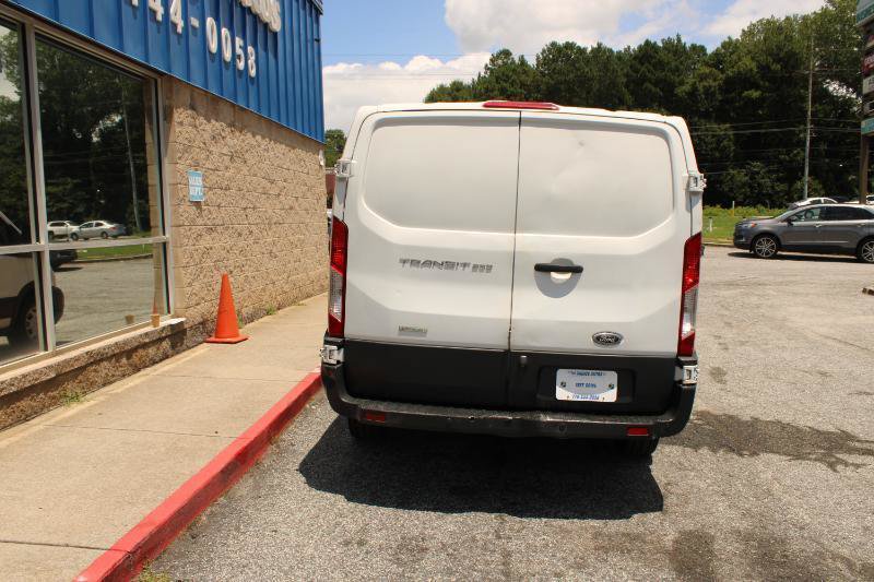 Used 2016 Ford Transit 250 130 Low Roof RWD image 5