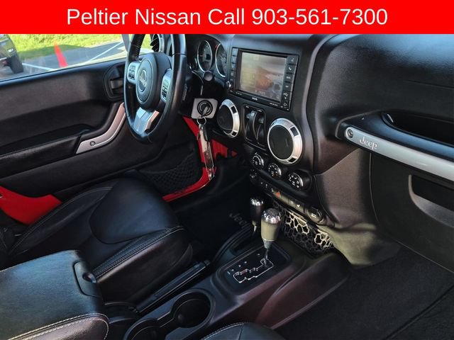 Used 2015 Jeep Wrangler Rubicon AWD/4WD image 13