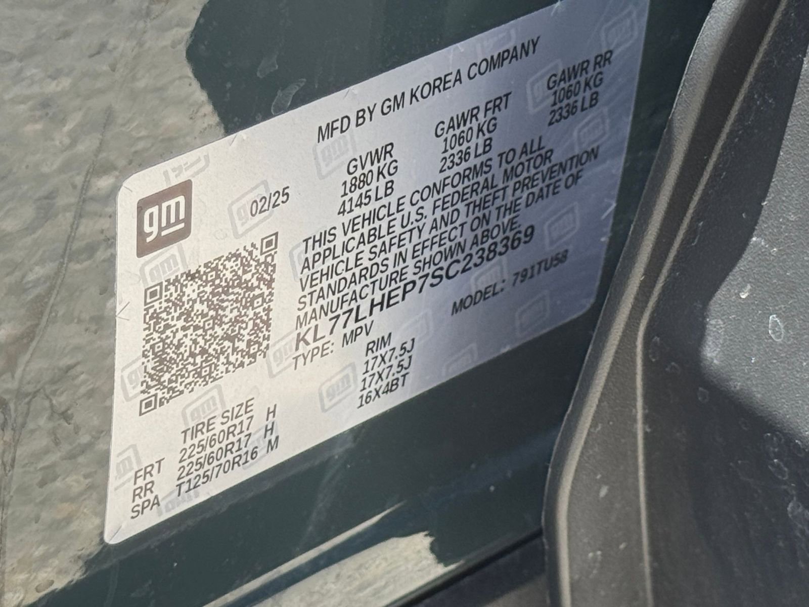 Used 2025 Chevrolet Trax LT w/ LT Convenience Package FWD image 29