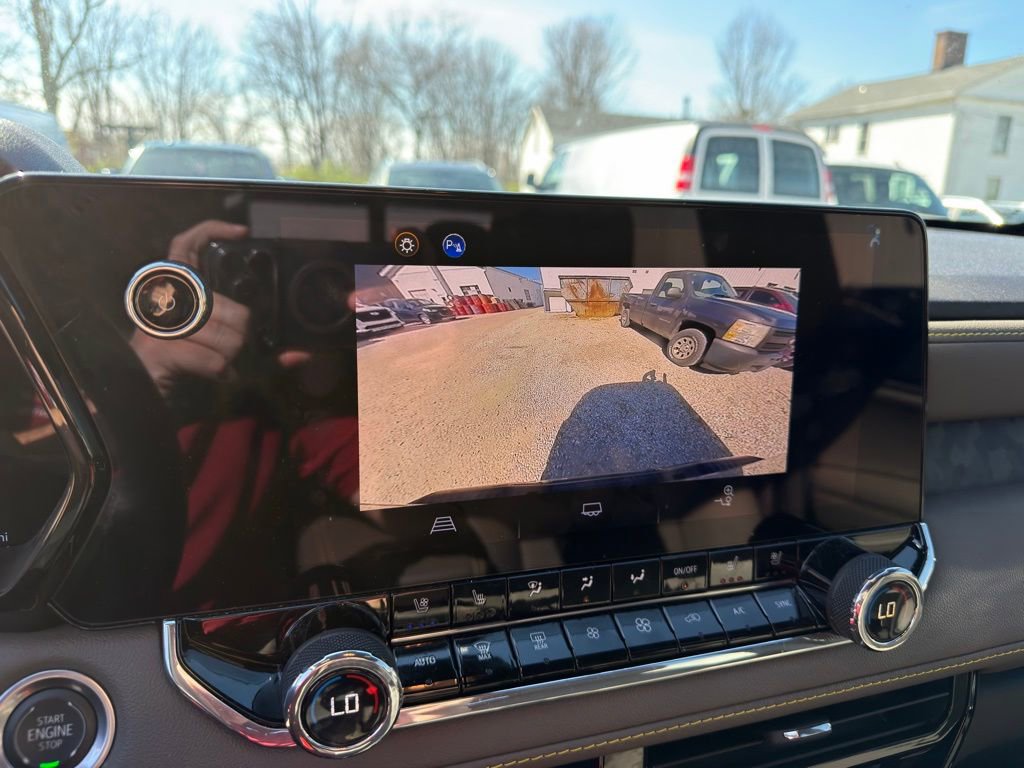 Used 2024 Chevrolet Colorado ZR2 w/ ZR2 Convenience Package III image 7