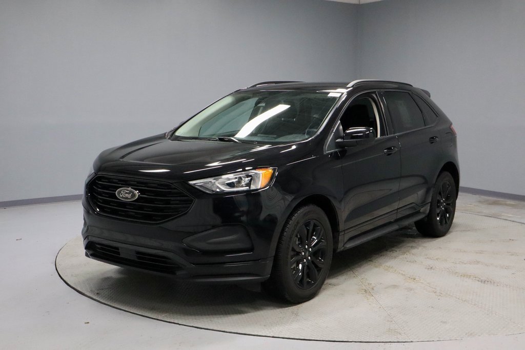Certified 2022 Ford Edge SE w/ Black Appearance Package image 6