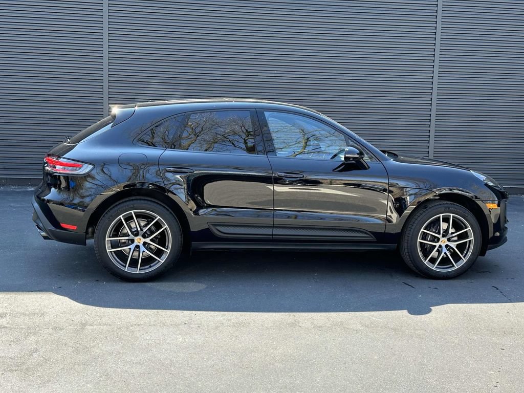 New 2026 Porsche Macan AWD/4WD image 6
