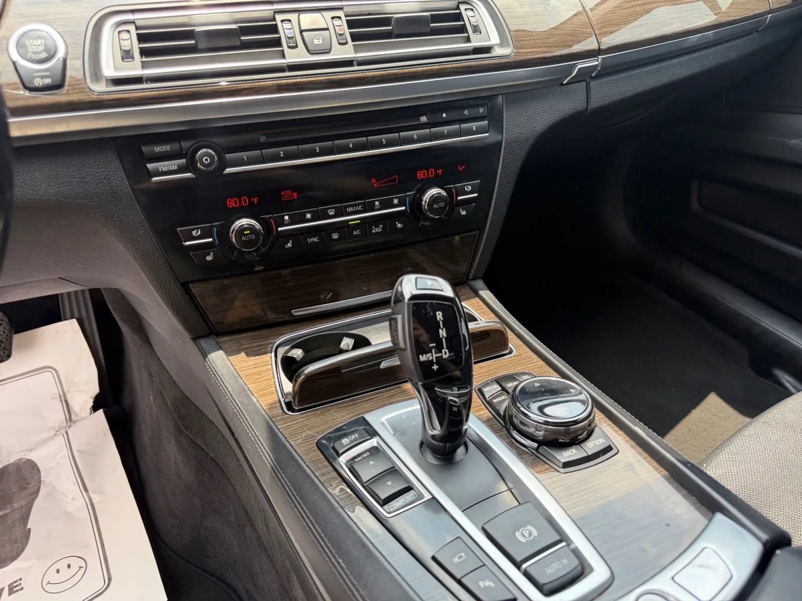 Used 2015 BMW 750i RWD image 18