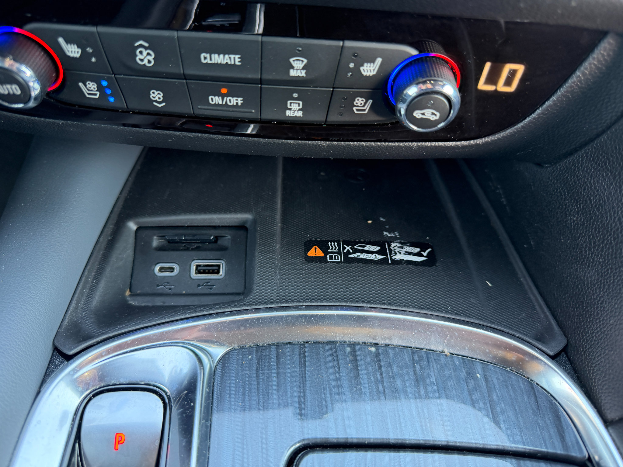 Used 2024 Buick Enclave Premium FWD image 53