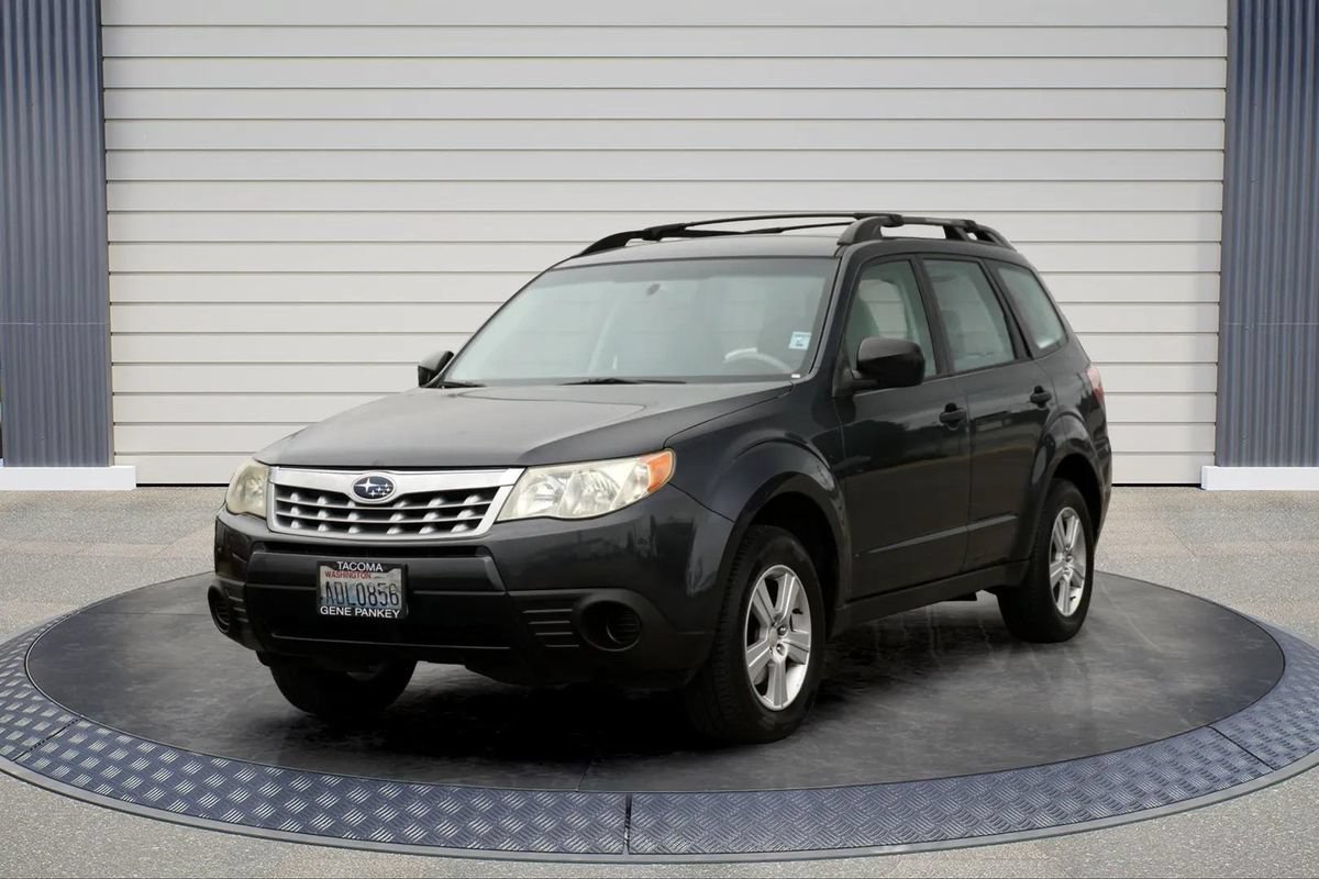 Used 2011 Subaru Forester 2.5X w/ Alloy Wheel Value Pkg AWD/4WD image 3