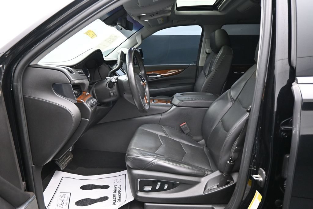 Used 2018 Cadillac Escalade ESV Premium Luxury AWD/4WD image 9