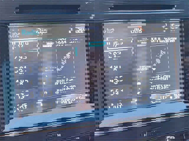 Used 2016 Toyota Avalon XLE image 14