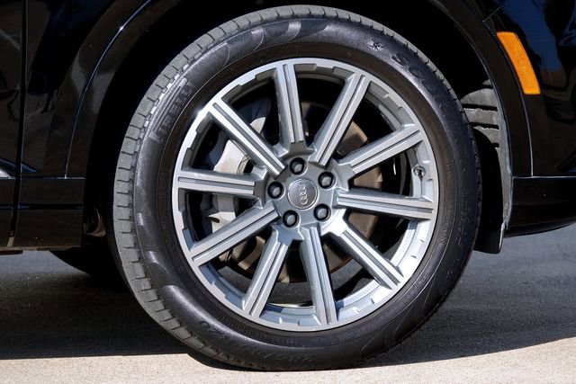 Used 2018 Audi Q7 3.0T Prestige w/ Prestige Package image 45