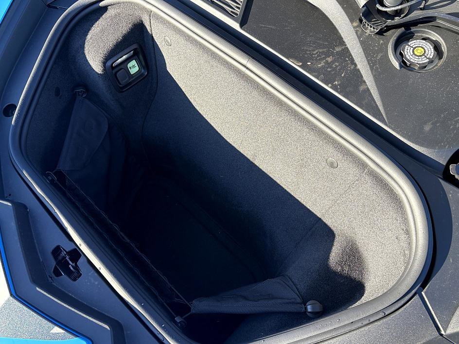 Used 2023 Chevrolet Corvette Stingray Premium Conv w/ Stealth Interior Trim Package image 11