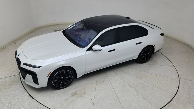 Used 2023 BMW i7 xDrive60 w/ Executive Package 2 image 79