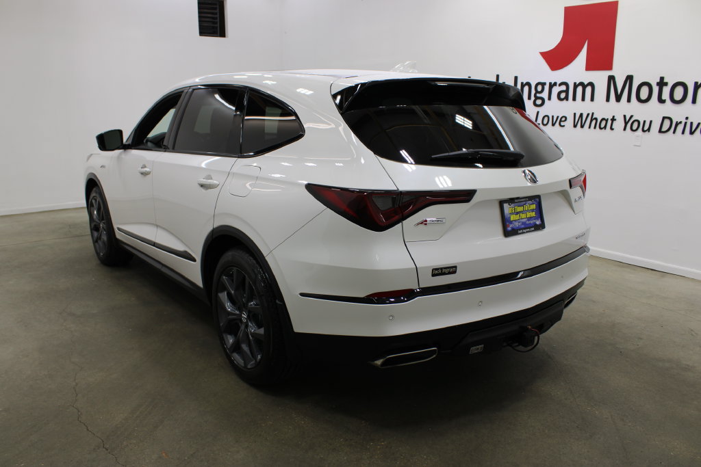 Used 2023 Acura MDX A-Spec AWD/4WD image 3