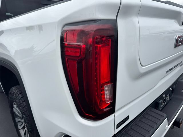 Used 2022 GMC Sierra 1500 AT4 w/ AT4 Premium Package AWD/4WD image 23