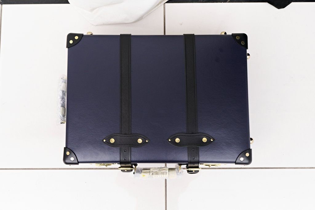 Used 2016 Aston Martin DB9 GT image 35