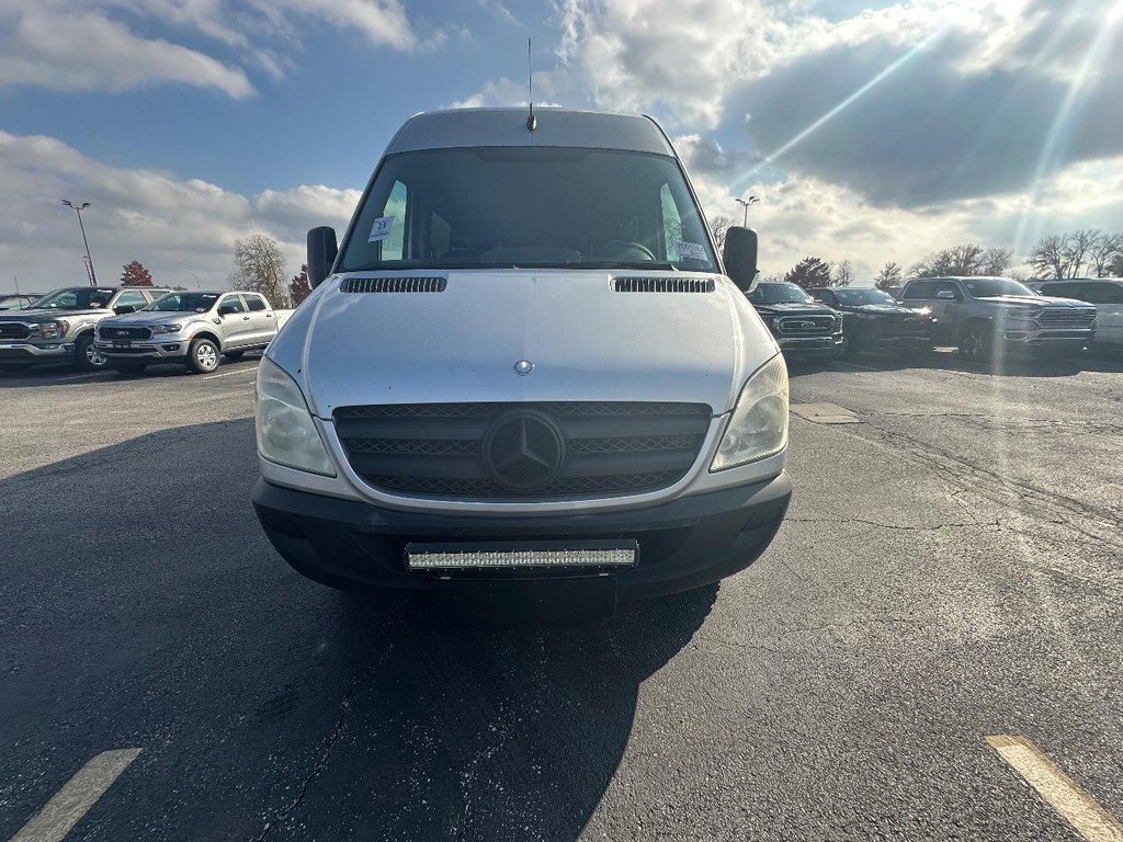 Used 2011 Mercedes-Benz Sprinter 2500 image 10