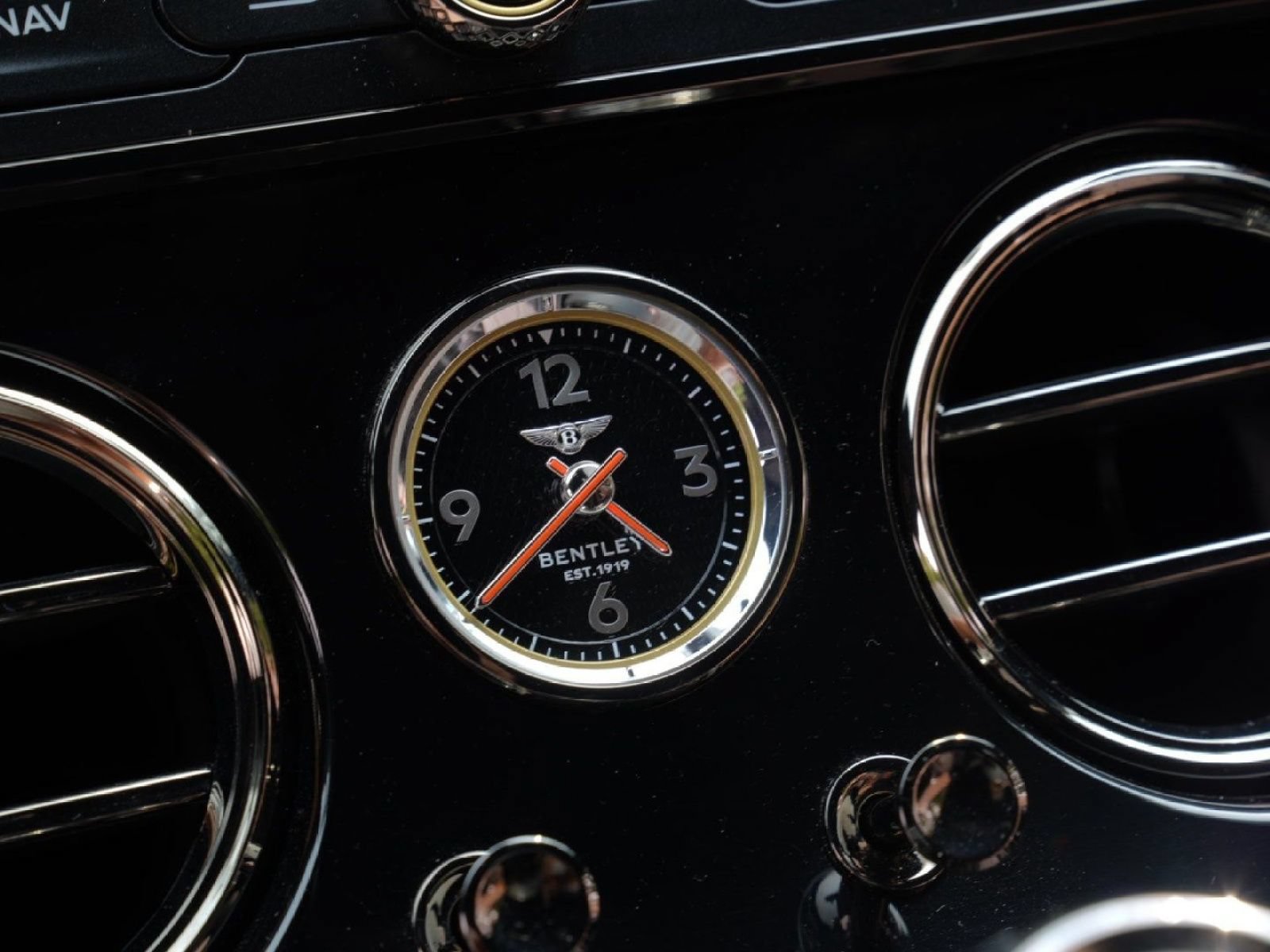Used 2025 Bentley Continental GT Speed AWD/4WD image 35