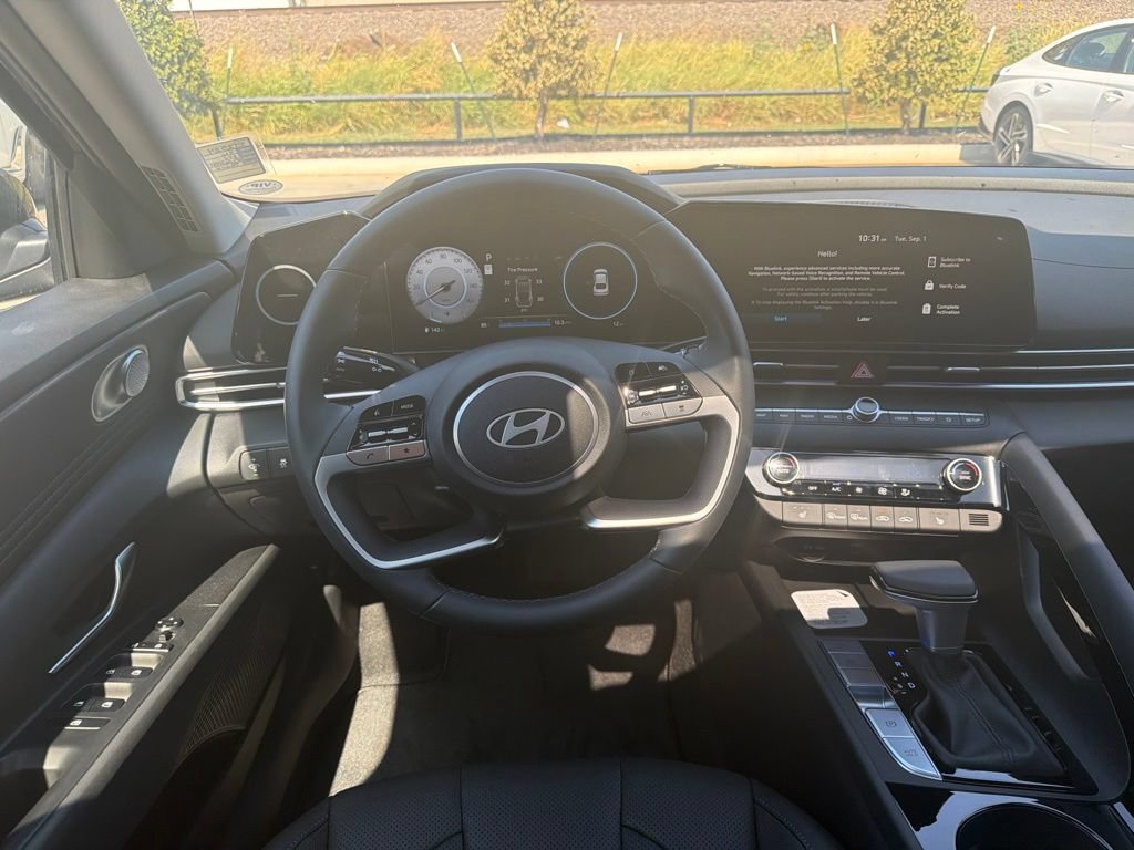 New 2026 Hyundai Elantra Limited FWD image 21