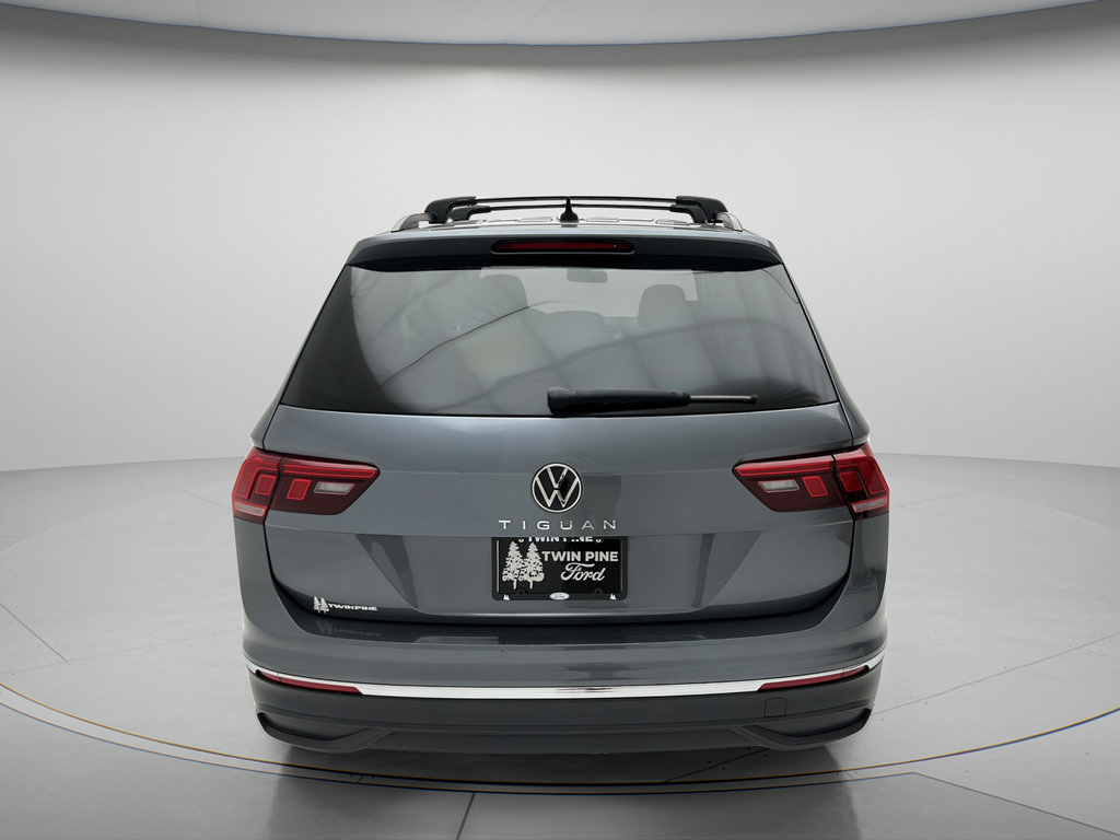 Used 2022 Volkswagen Tiguan S FWD image 4
