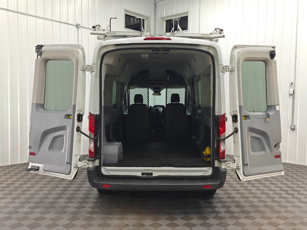 Used 2015 Ford Transit 150 XLT image 33