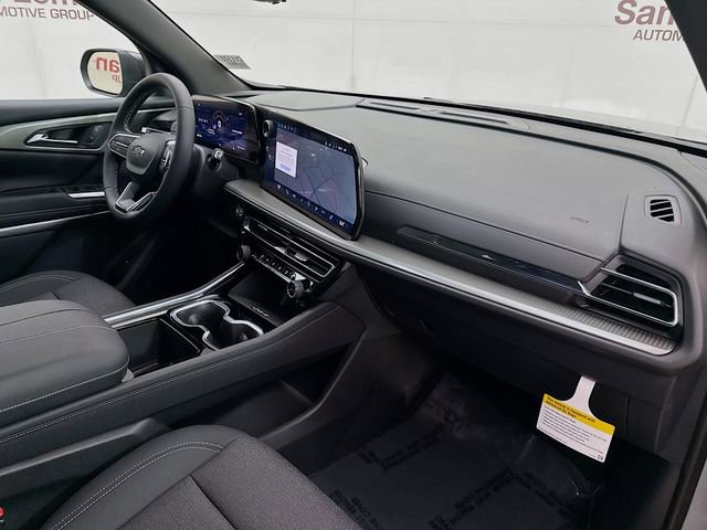 New 2026 Chevrolet Traverse LT w/ Midnight/Sport Edition FWD image 31