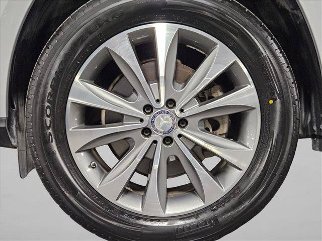 Used 2016 Mercedes-Benz GL 450 4MATIC image 24