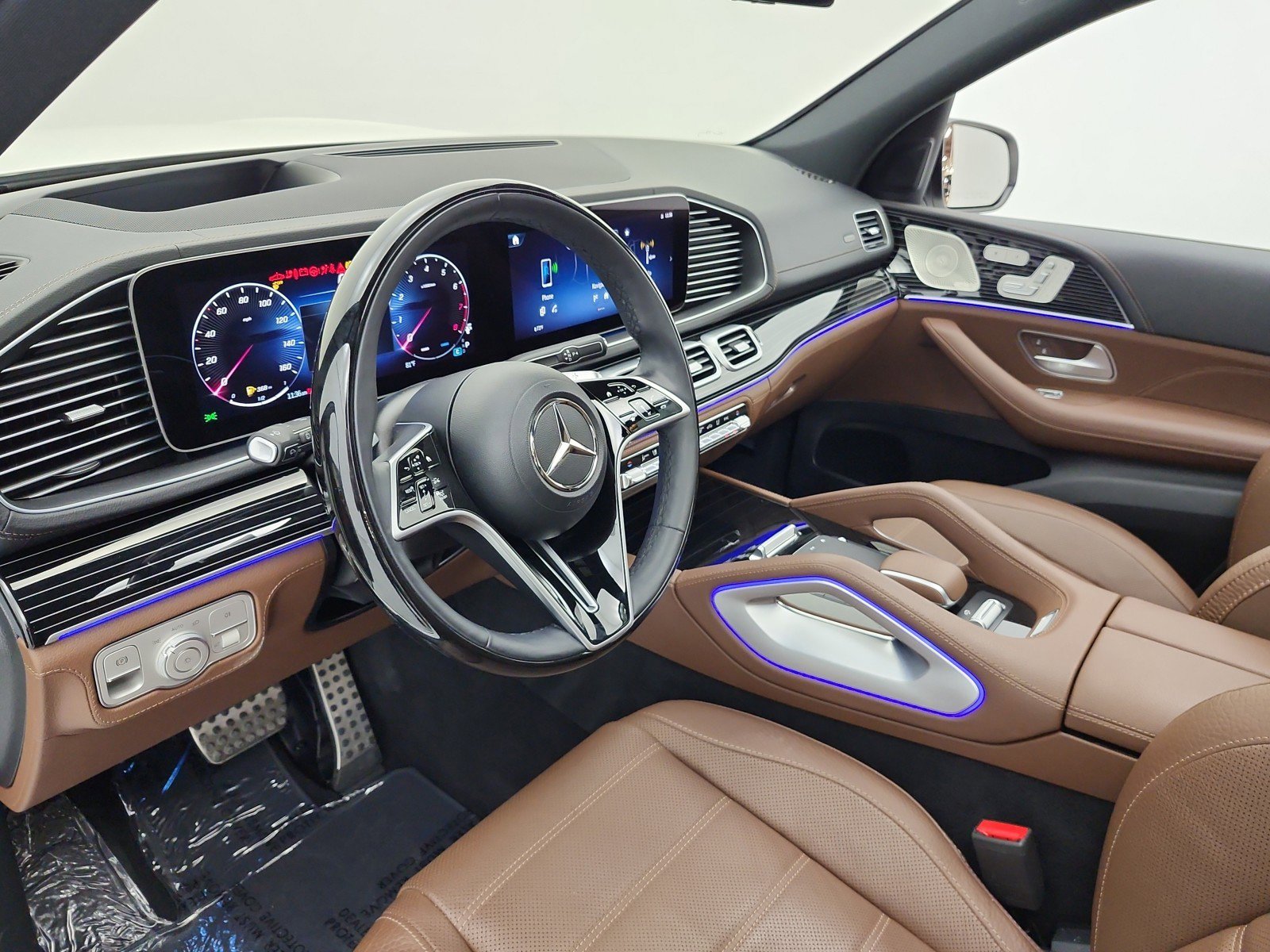 Used 2024 Mercedes-Benz GLS 450 4MATIC image 13