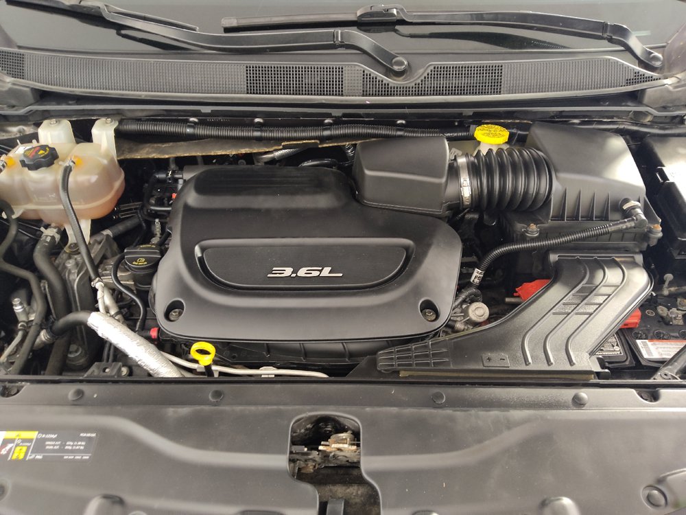 Used 2018 Chrysler Pacifica Limited w/ S Appearance Package FWD image 30