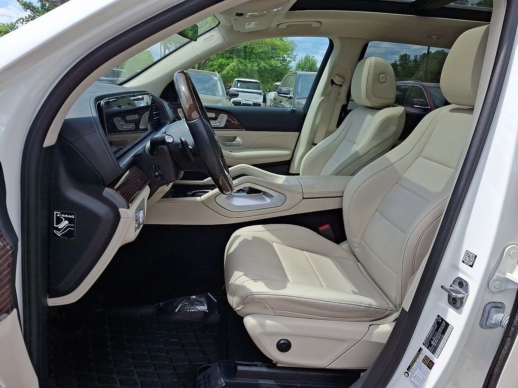 Used 2023 Mercedes-Benz GLS 450 4MATIC image 13