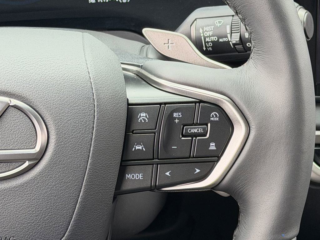 Certified 2025 Lexus RX 350h 350h Premium w/ Accessory Package image 17