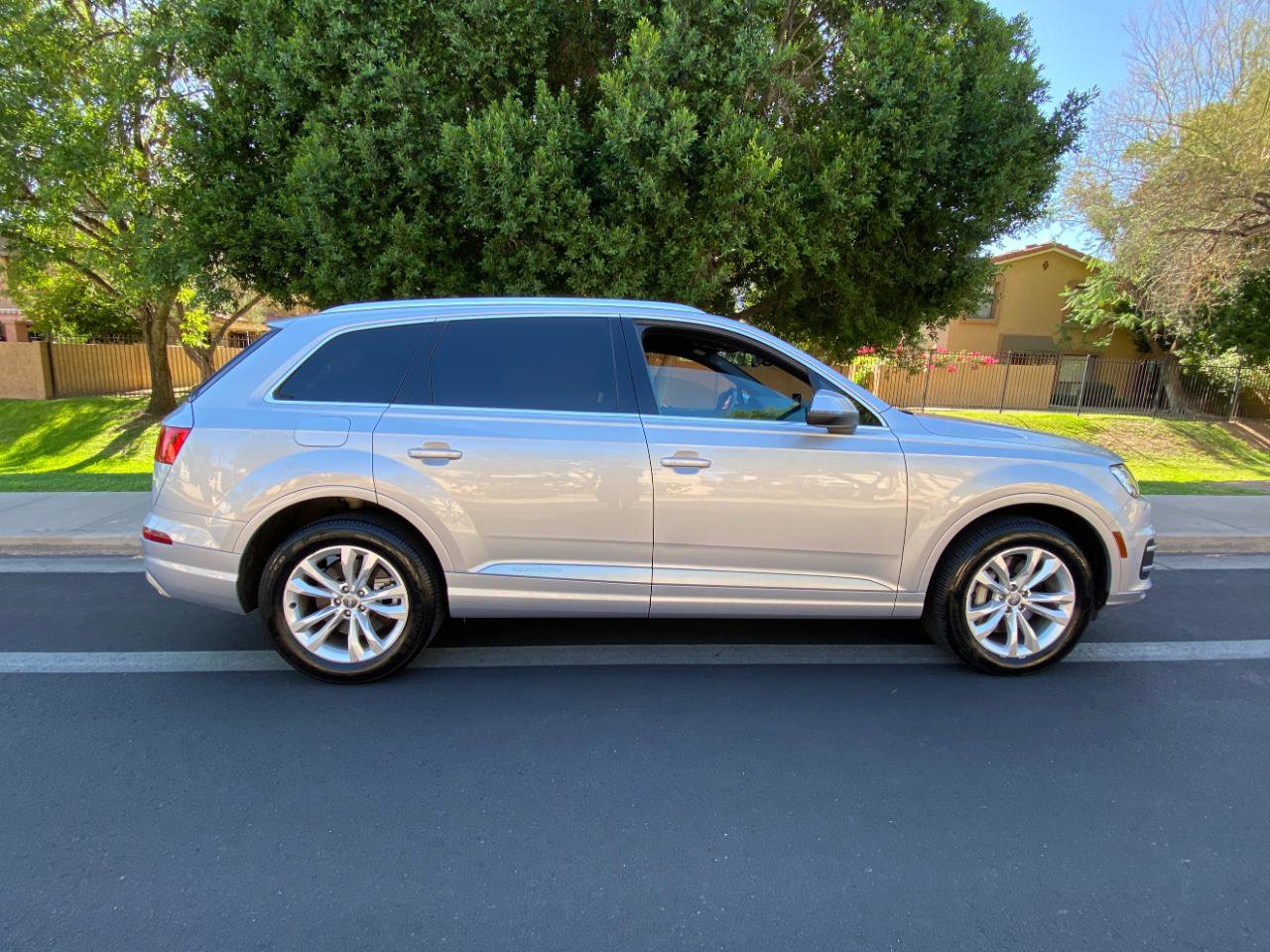 Used 2019 Audi Q7 3.0T Premium w/ Convenience Package AWD/4WD image 6