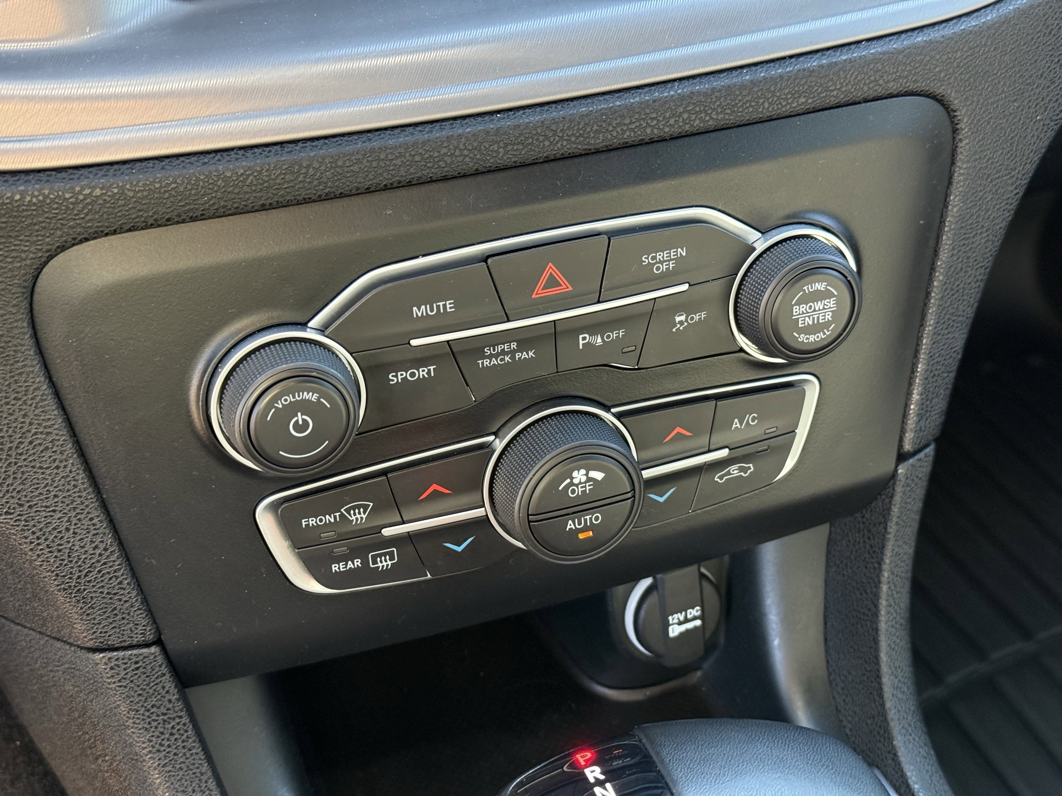 Used 2023 Dodge Charger R/T w/ Blacktop Package image 22