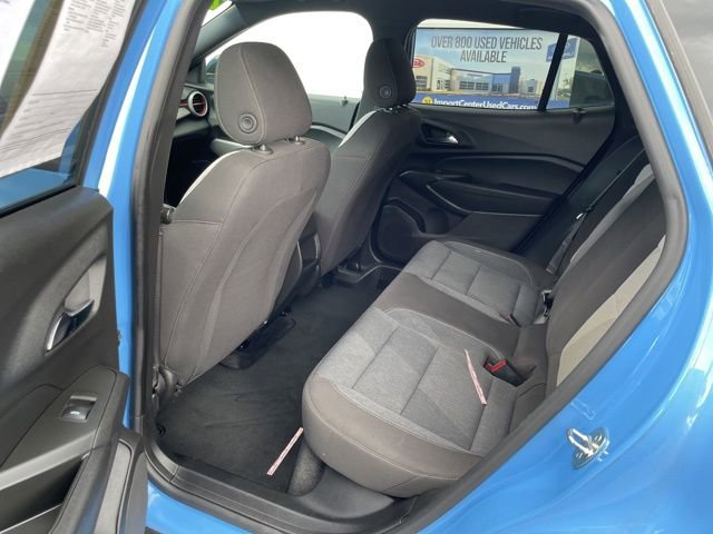Used 2024 Chevrolet Trax RS FWD image 23