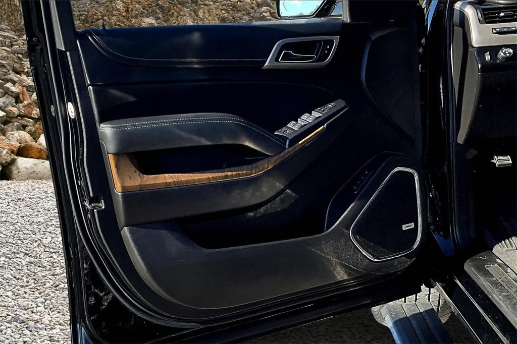 Used 2019 GMC Yukon XL Denali w/ Denali Ultimate Package image 22