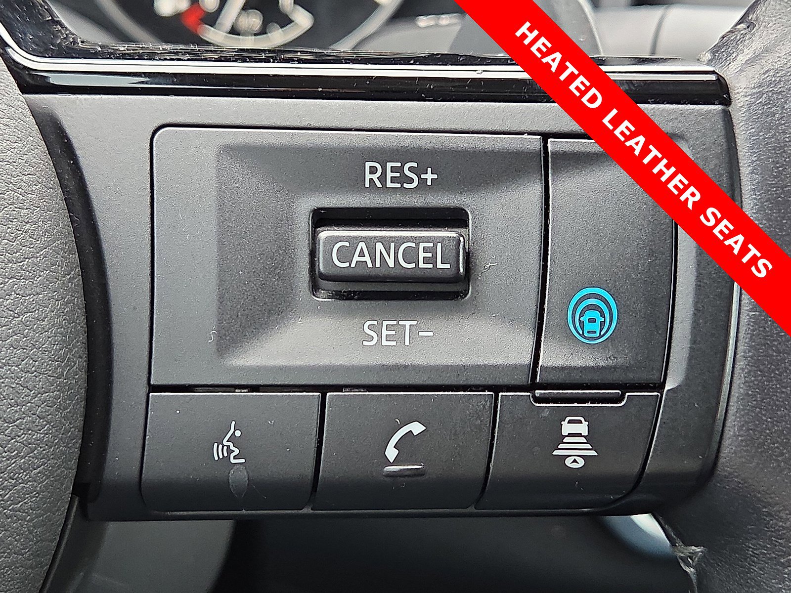 Used 2023 Nissan Rogue SL w/ SL Premium Package image 22