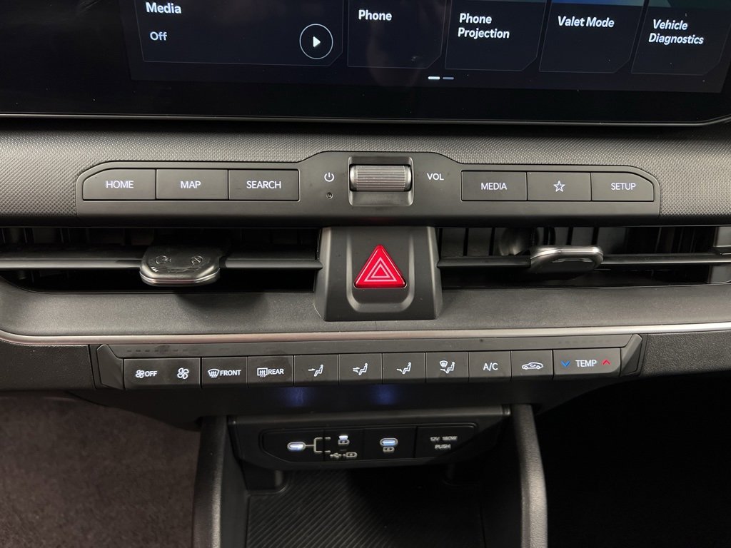 Used 2025 Kia K4 LXS image 14